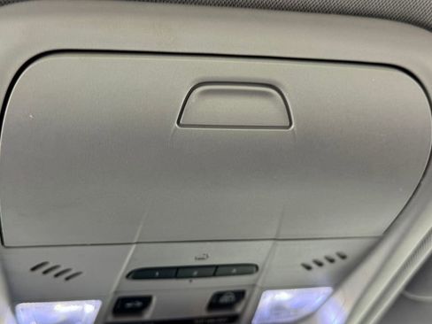 Used 2019 Chevrolet Equinox LT AWD/4WD image 31