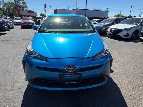 Used 2022 Toyota Prius L Eco FWD image 8
