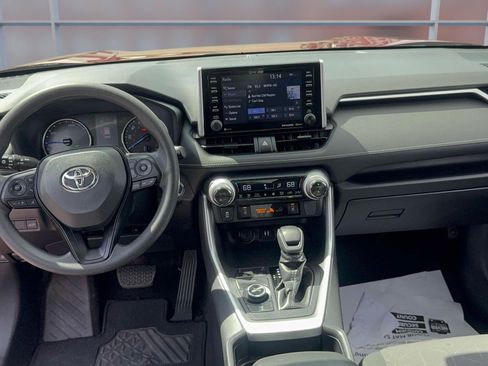 Used 2019 Toyota RAV4 XLE w/ Convenience Package AWD/4WD image 11