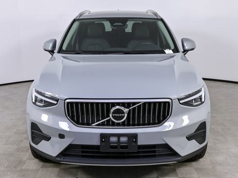 Certified 2025 Volvo XC40 B5 Core image 36