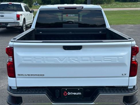 Used 2021 Chevrolet Silverado 1500 LT w/ Convenience Package II image 6