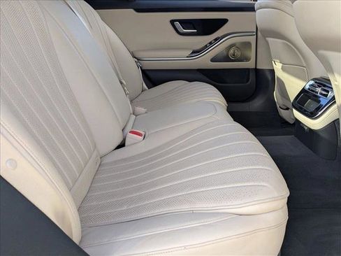 Used 2022 Mercedes-Benz S 500 4MATIC image 18