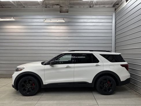 Used 2020 Ford Explorer ST w/ ST Street Pack image 10