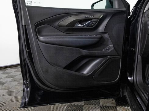 Certified 2023 GMC Terrain SLT image 32