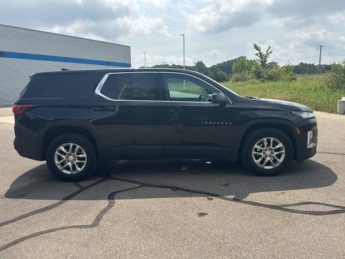 Used 2023 Chevrolet Traverse LS AWD/4WD image 6