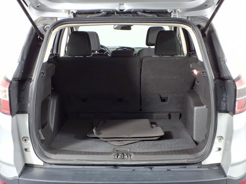 Used 2017 Ford Escape SE FWD image 14
