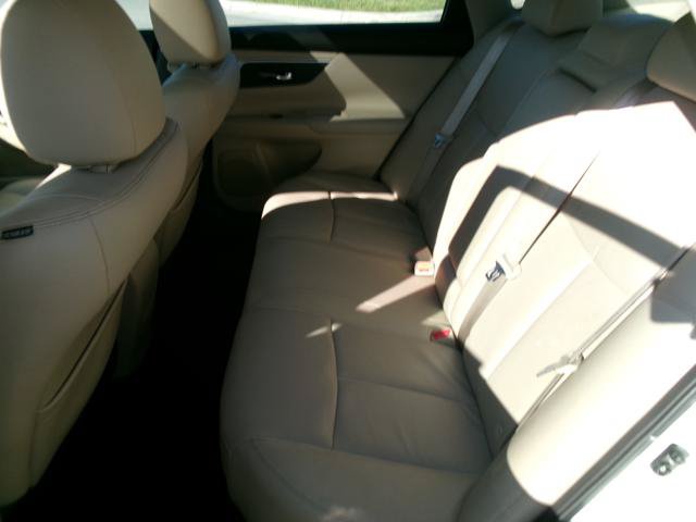 Used 2016 Nissan Altima 2.5 SL w/ 2.5 Technology Package FWD image 18
