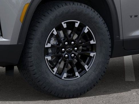 New 2026 Chevrolet Traverse Z71 w/ Driver Confidence Package image 9