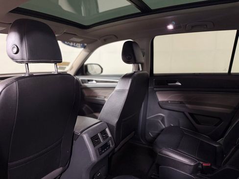 Used 2023 Volkswagen Atlas SE AWD/4WD image 21