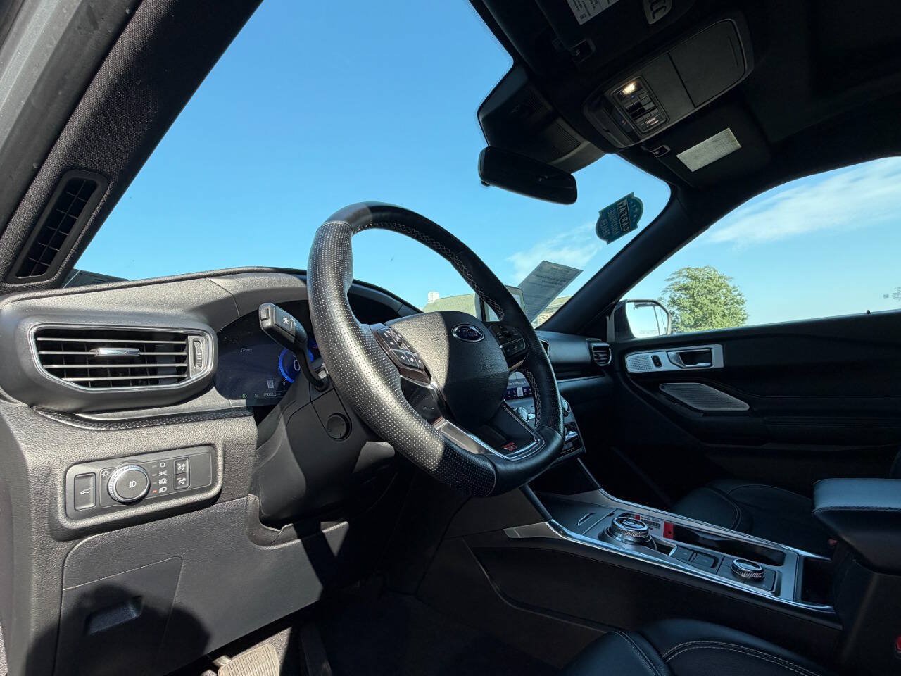 Used 2020 Ford Explorer ST w/ Premium Technology Package AWD/4WD image 25