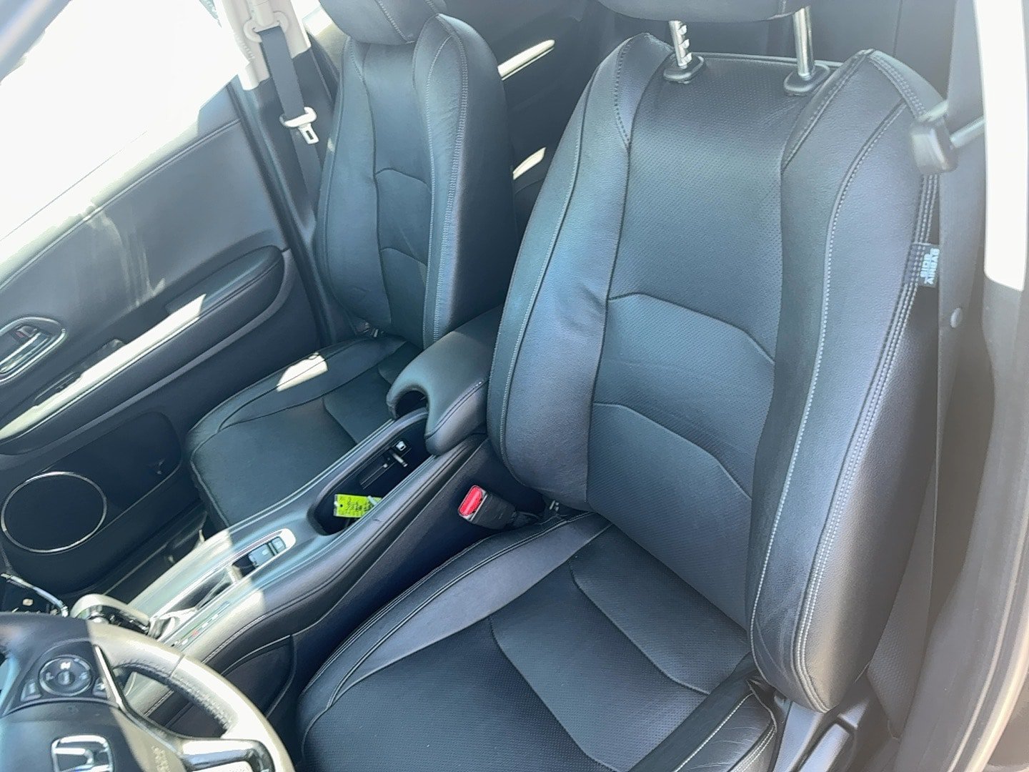 Used 2021 Honda HR-V EX-L image 14