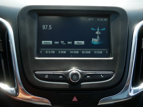 Used 2018 Chevrolet Equinox LT AWD/4WD image 22