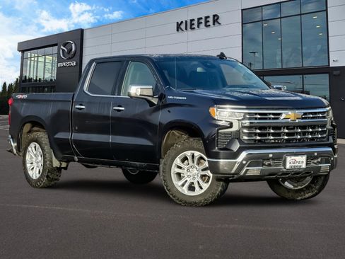 Used 2023 Chevrolet Silverado 1500 LTZ w/ LTZ Convenience Package II image 2