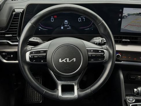 Used 2025 Kia Sportage EX w/ Premium Package FWD image 19