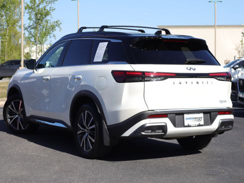 Used 2023 INFINITI QX60 Autograph w/ Cargo Package image 3