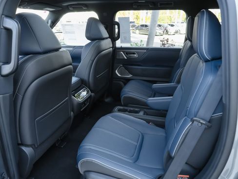 New 2026 INFINITI QX80 4WD w/ Sport Exterior Package image 28