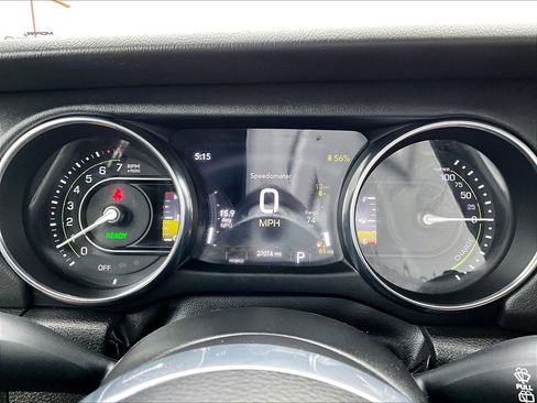 Used 2023 Jeep Wrangler Unlimited Sahara w/ Cold Weather Group AWD/4WD image 14