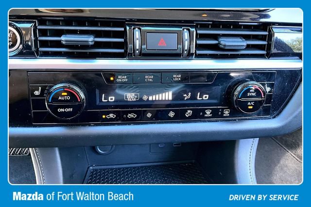Used 2024 Nissan Pathfinder SV AWD/4WD image 24