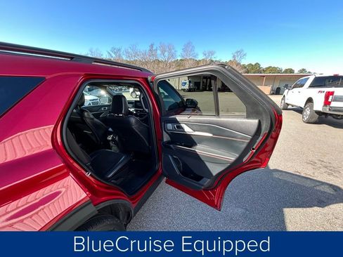 Used 2025 Ford Explorer ST image 22