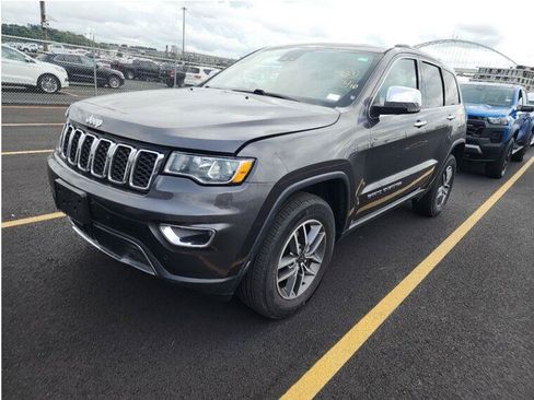 Used 2021 Jeep Grand Cherokee Limited AWD/4WD image 2
