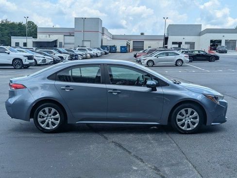 Used 2024 Toyota Corolla LE FWD image 8