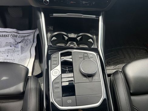 Used 2023 BMW 330i Sedan w/ Convenience Package RWD image 12
