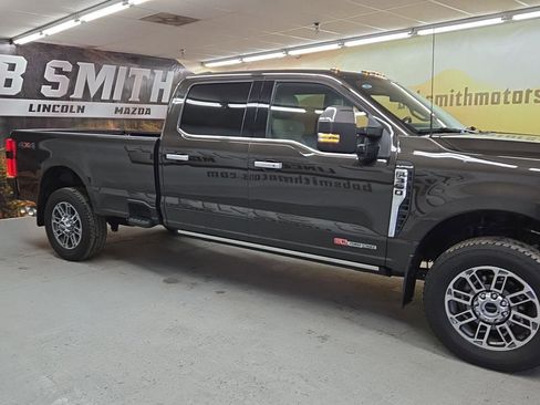 Used 2025 Ford F350 Platinum w/ Platinum Plus Package image 22
