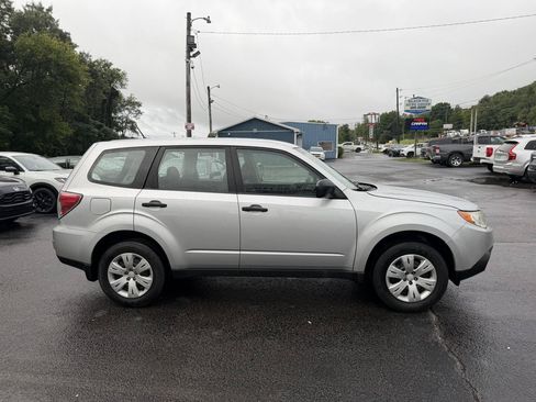 Used 2009 Subaru Forester 2.5X AWD/4WD image 4