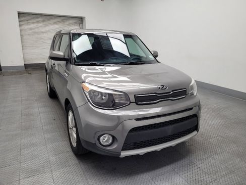 Used 2019 Kia Soul + image 13