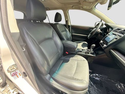 Used 2019 Subaru Outback 2.5i Limited w/ Popular Package #2 AWD/4WD image 31