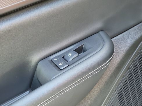 Used 2024 Jeep Grand Cherokee L Laredo AWD/4WD image 16