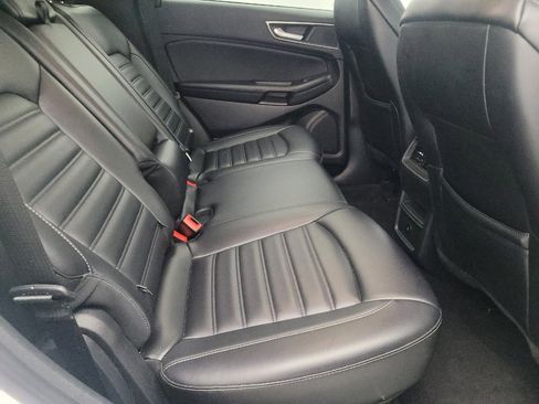 Used 2023 Ford Edge SEL image 19