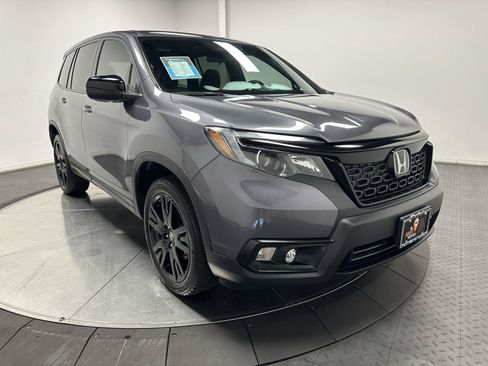 Used 2019 Honda Passport Sport image 2