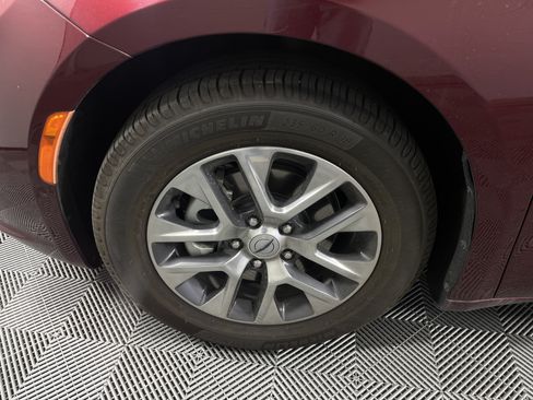 Used 2021 Chrysler Pacifica Pinnacle FWD image 9