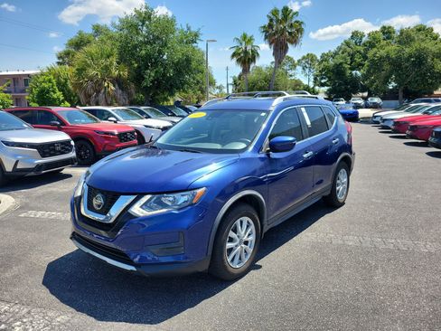 Used 2019 Nissan Rogue SV FWD image 10