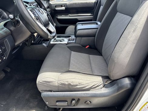 Used 2016 Toyota Tundra SR5 w/ SR5 Upgrade Package RWD image 20