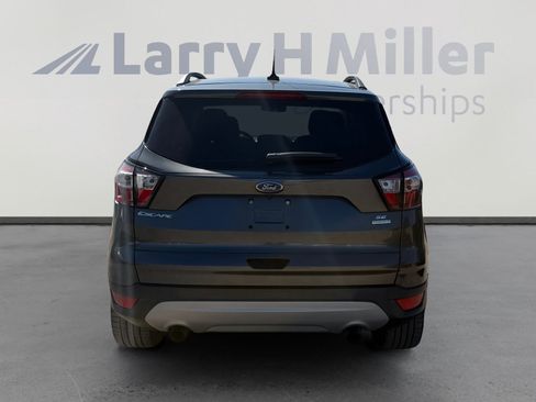 Used 2018 Ford Escape SE w/ SE Sync 3 Package image 4