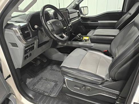 Used 2022 Ford F150 Lariat w/ Equipment Group 502A High AWD/4WD image 14