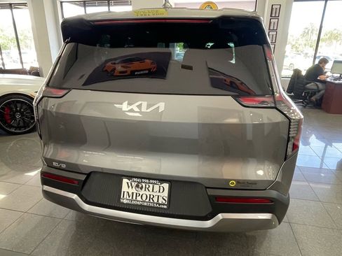 Used 2024 Kia EV9 Light Long Range image 8