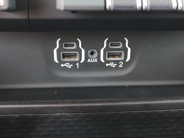 Used 2022 RAM 1500 Laramie w/ Laramie Southwest Edition AWD/4WD image 18
