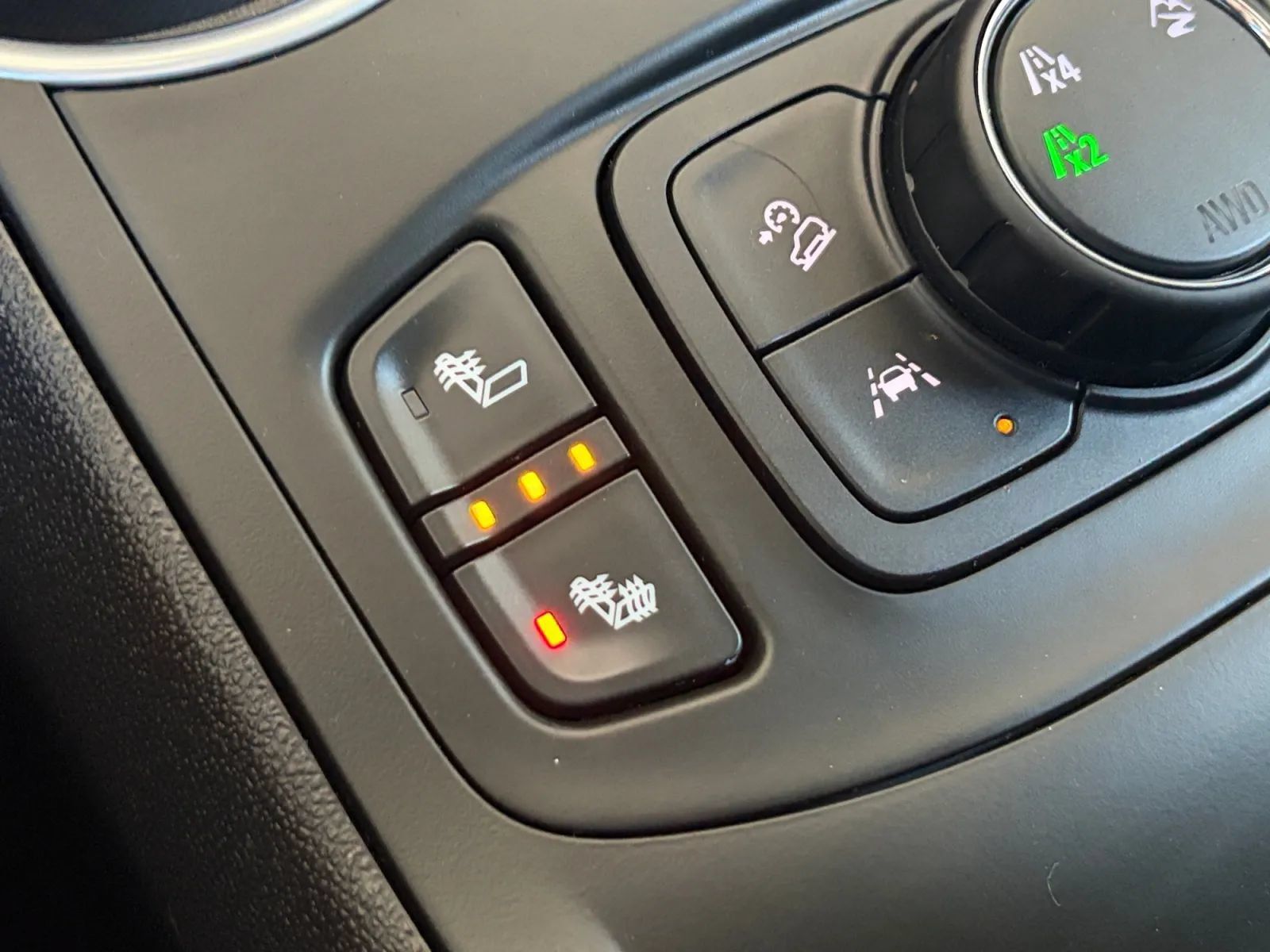 Used 2022 GMC Terrain SLT w/ LPO, Floor Liner Package AWD/4WD image 24