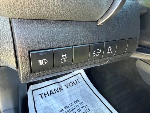 Used 2021 Toyota Camry SE w/ Carpet Mat Package (TMS) image 13