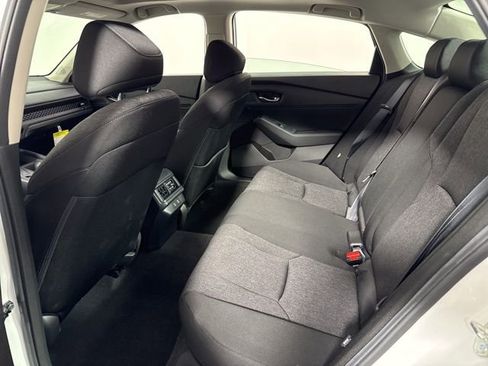 Used 2025 Honda Accord SE image 19