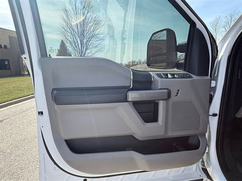 Used 2018 Ford F250 XLT w/ XLT Value Package AWD/4WD image 33