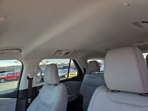 New 2026 Ford Explorer Active w/ Active Comfort Package RWD image 22