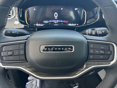 Used 2022 Jeep Wagoneer Series III w/ Convenience Group I image 14