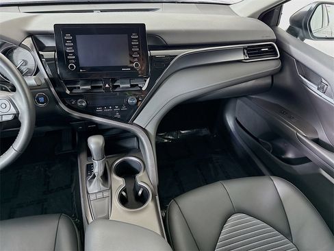 Certified 2023 Toyota Camry SE image 26