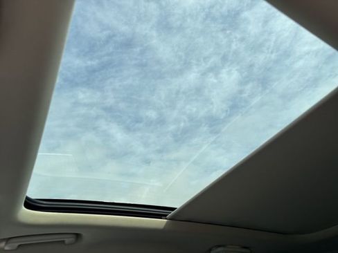 Used 2022 Ford Edge Titanium w/ Equipment Group 301A image 16