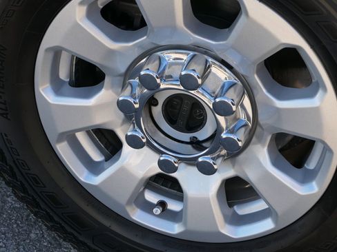 Used 2024 Ford F250 XLT image 27