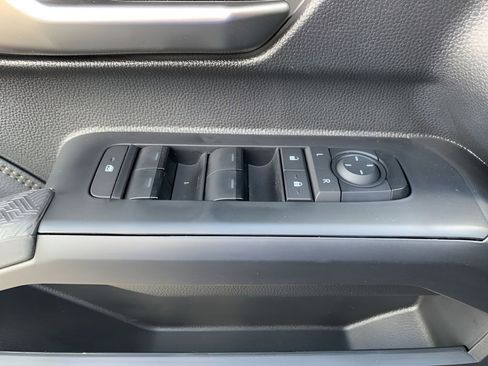New 2025 Toyota Tacoma Limited AWD/4WD image 11